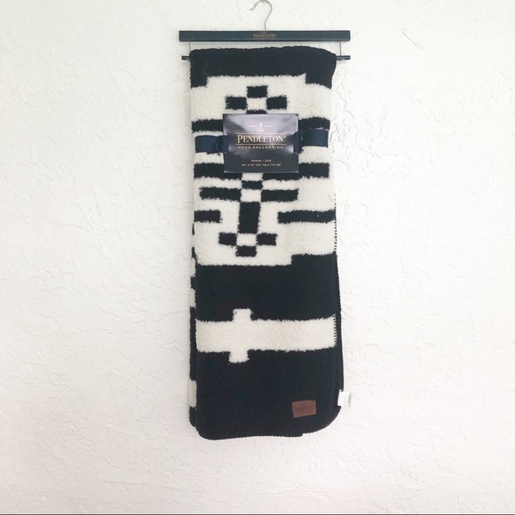 Pendleton Other - Pendleton Cozy Sherpa Black White Blanket Throw